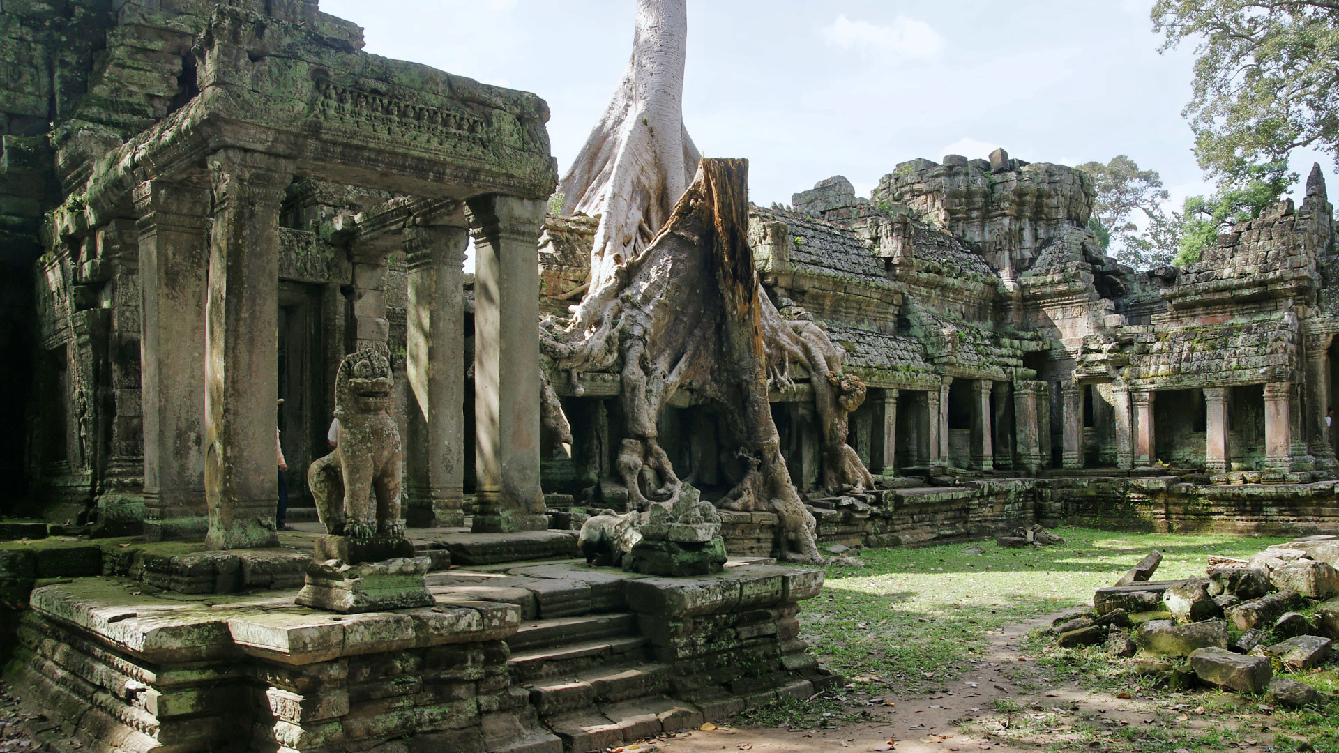 Preah Khan ("heiliges Schwert" war ein buddhistischer Klosterkomplex zu Ehren des Sieges über die Chams. Er wurde 1191 von Jayavarman VII errichtet.